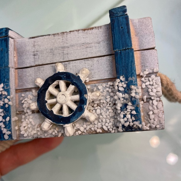 Handmade Keepsake / Jewelry Box - Picture 7 of 13